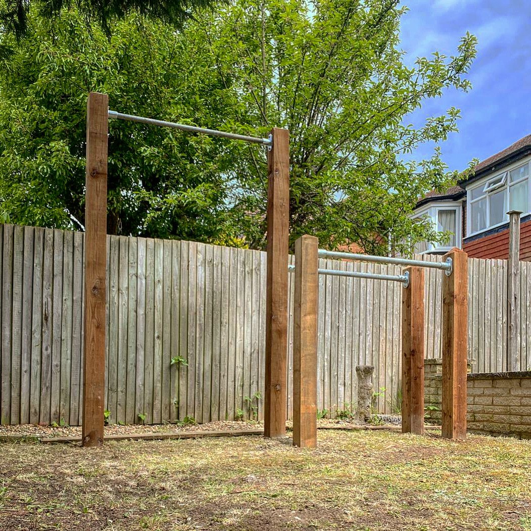 5 POST STANDARD PULL UP BAR & DIP BAR (£680) ActionBars