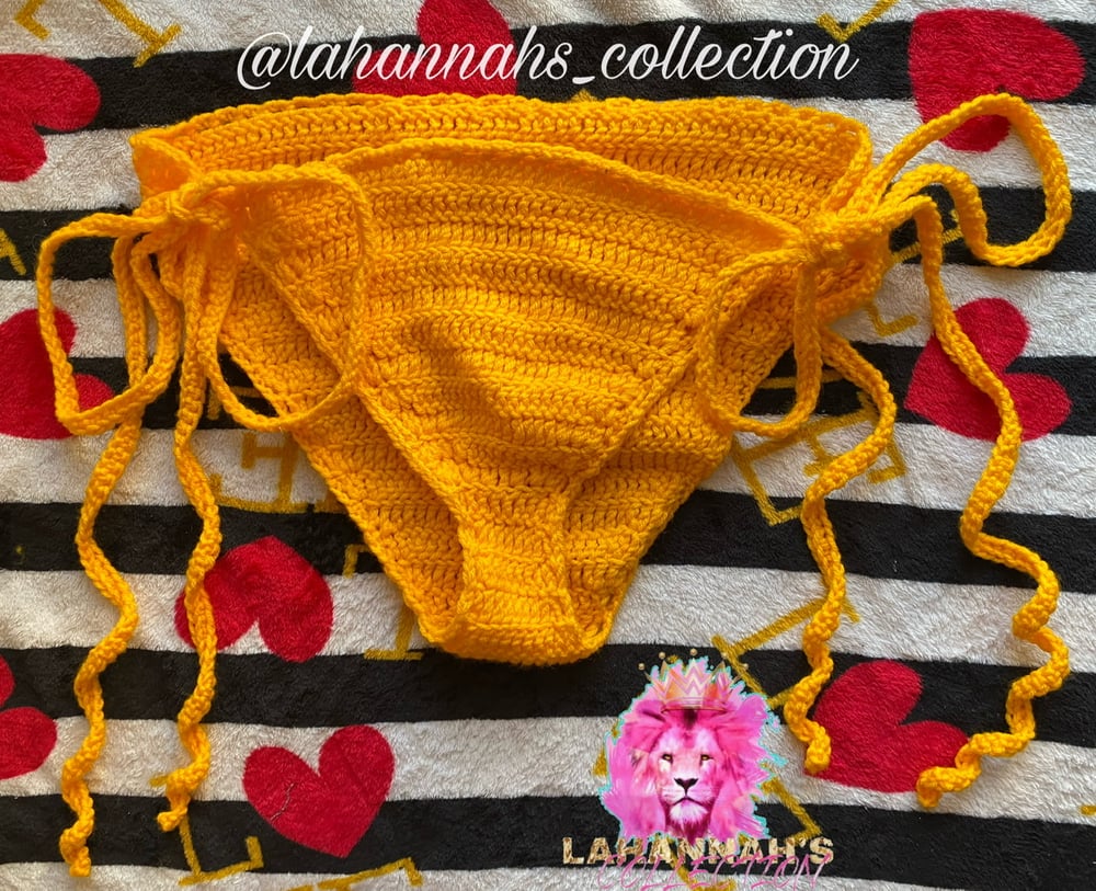 Image of Mango Mami Crochet Bikini
