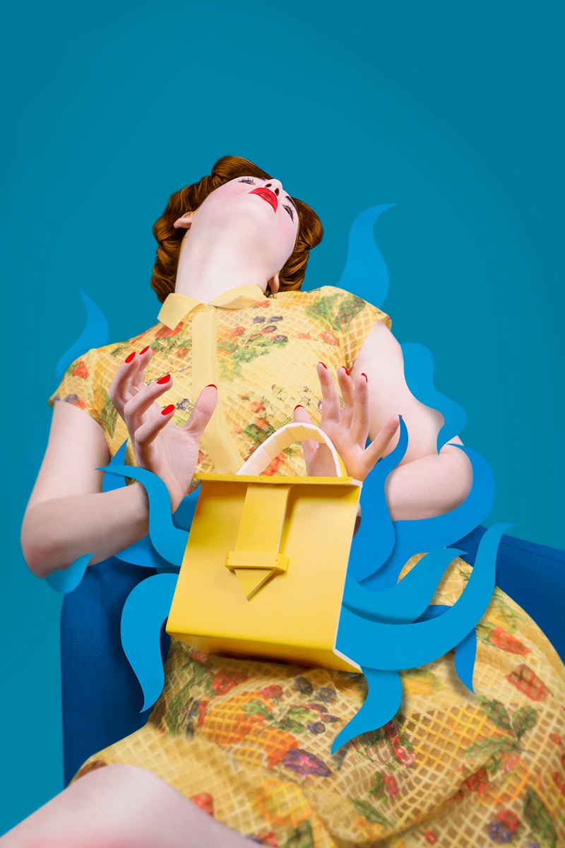 Image of From the Callas to the yellow bag there is just a tiny inch !