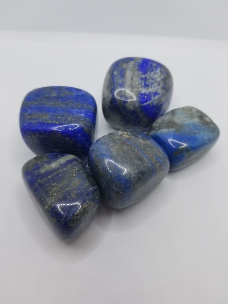 Image of Medium Lapis lazuli 