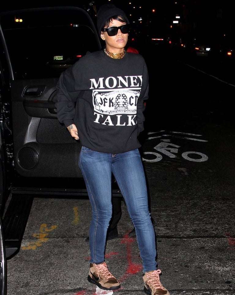 Money Talks Limited Re-Release Image 3