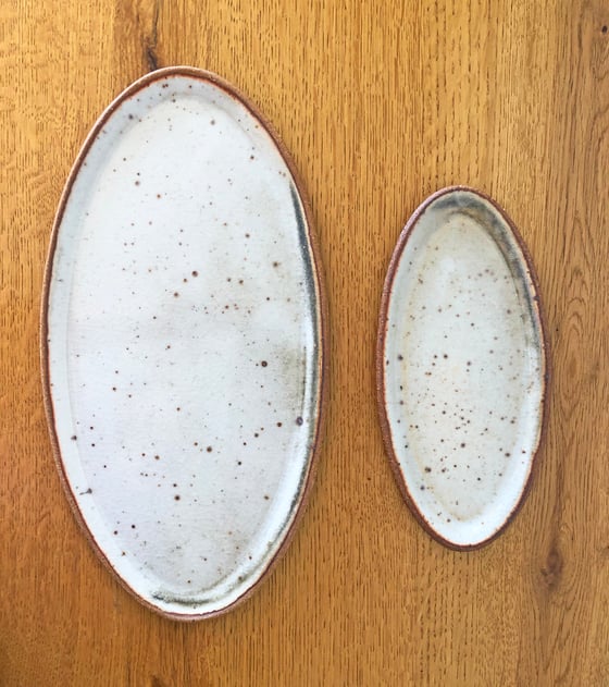 Image of Oval Plate Set / White Shino