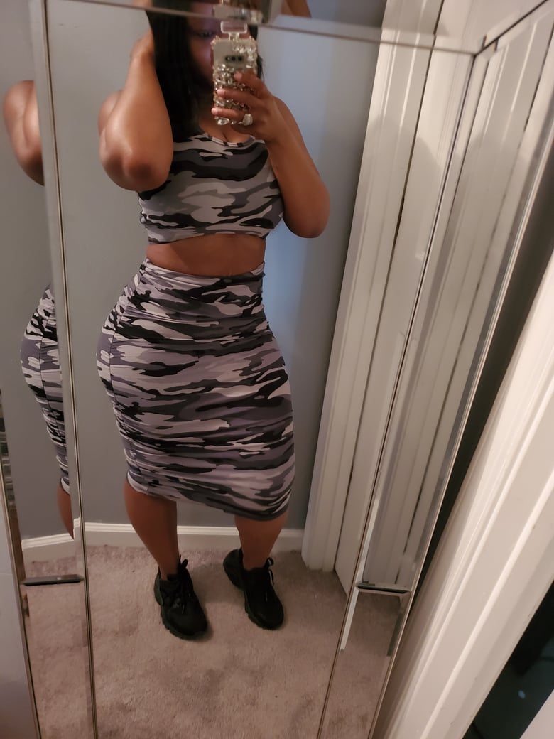 Image of Gray camo skirt