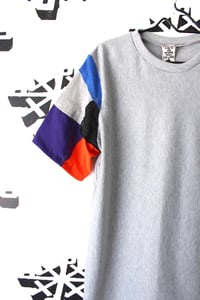 Image of keep it simple but not simple cut and sew tee in gray 