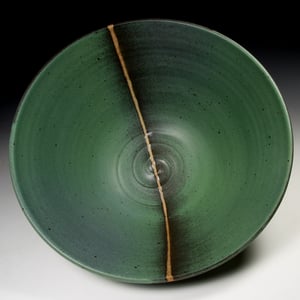 Green matt bowl (e035)