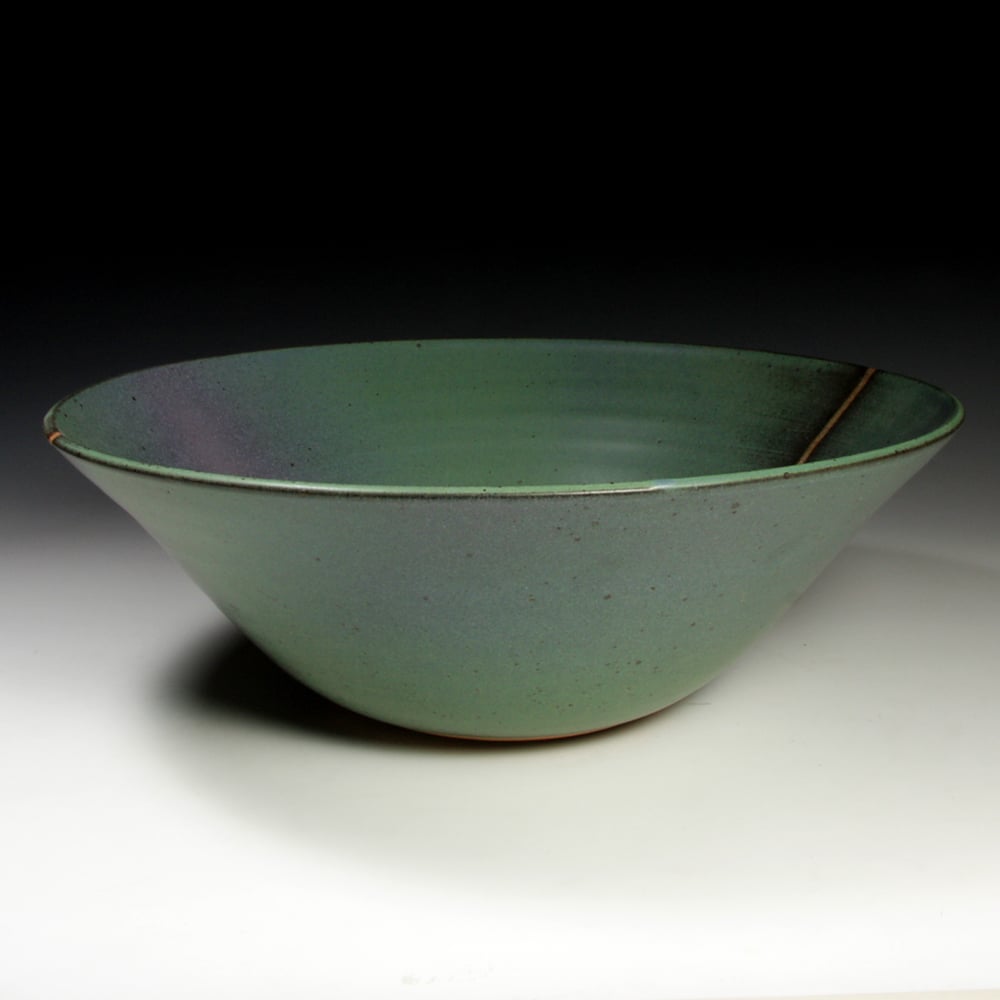 Green matt bowl (e036)