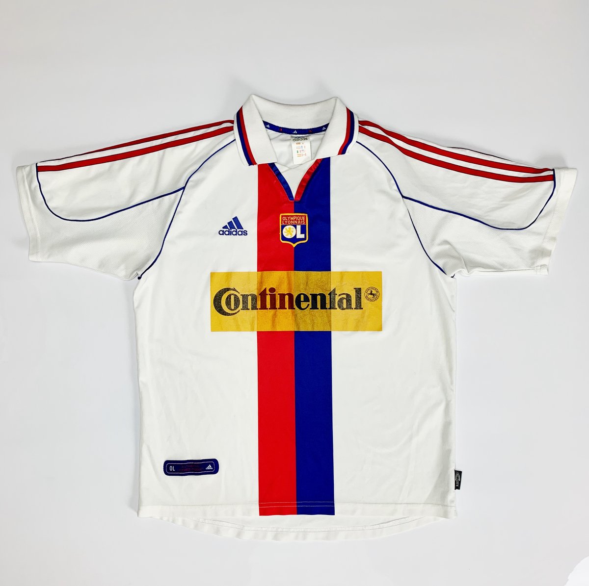 lyon fc away kit