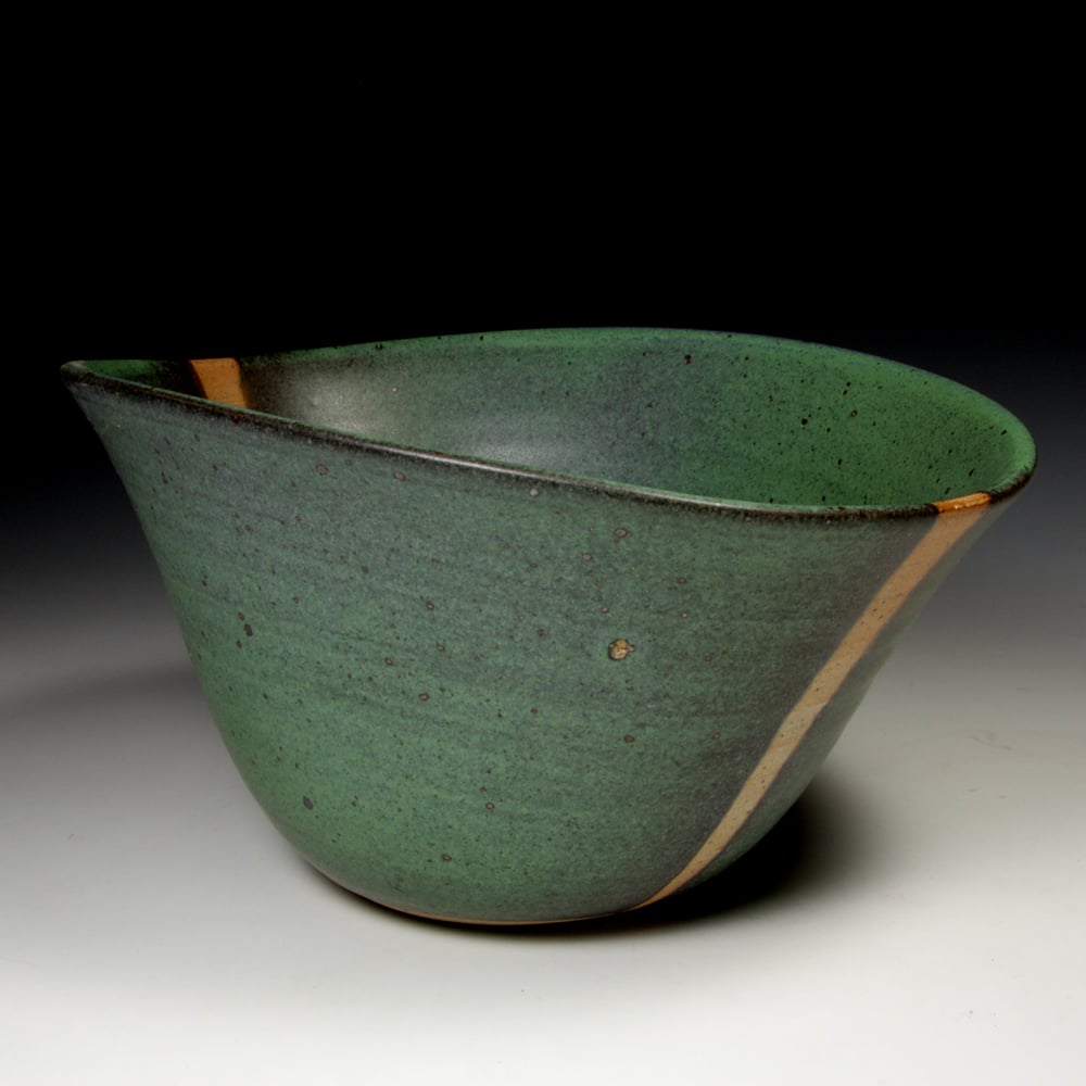 Green matt bowl (e029)