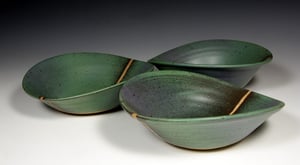 Green matt bowl (e030)