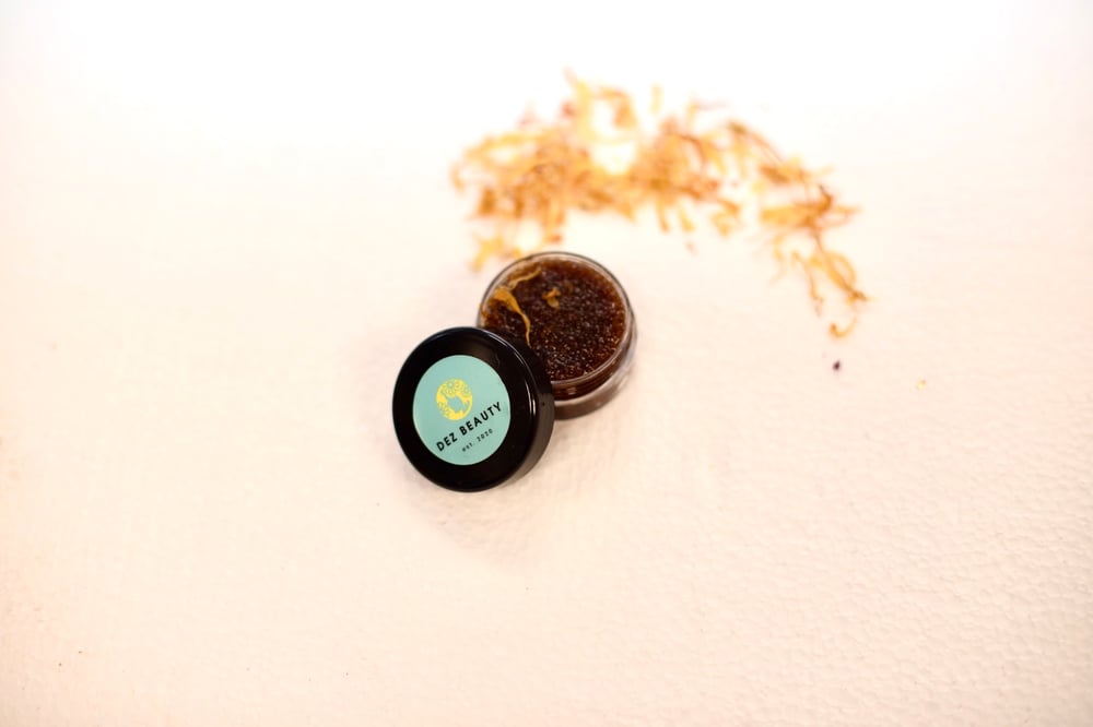 Image of EDIBLE COCO HONEY Lip Scruba 