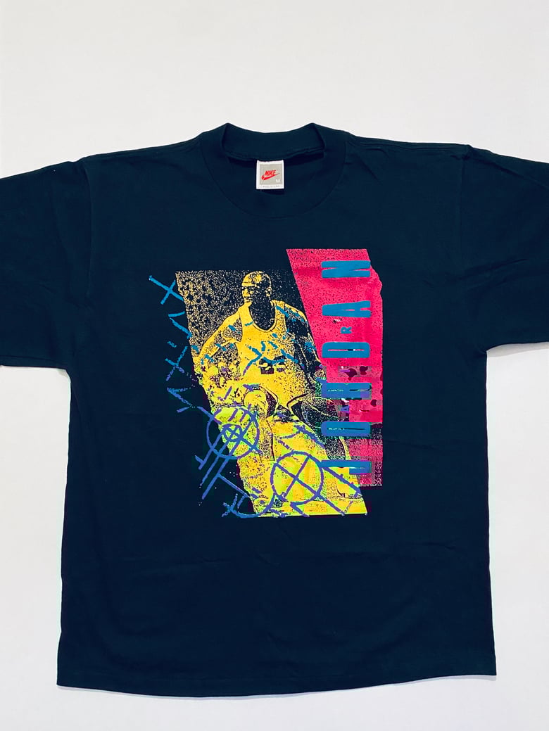 Image of VINTAGE 1992 NIKE AIR JORDAN TEE