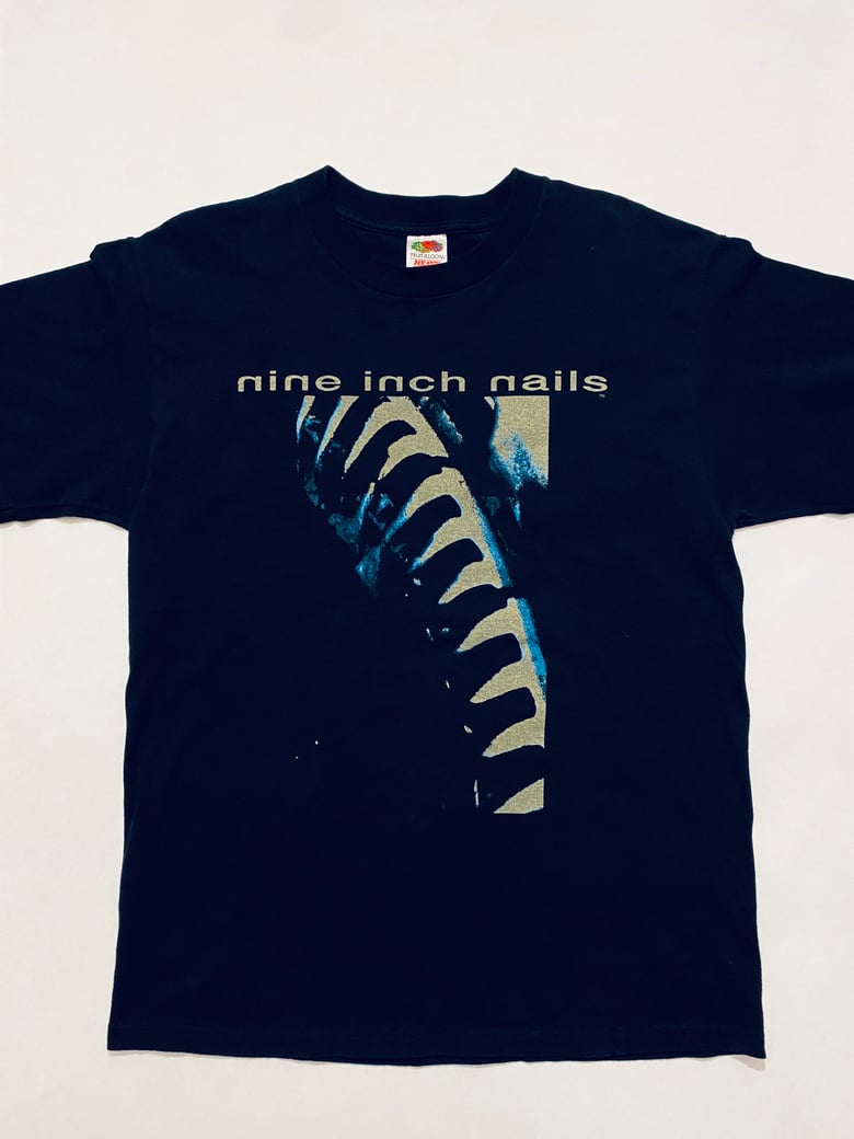 Image of VINTAGE 2002 NINE INCH NAILS NOW I'M NOTHING TEE