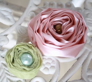 Image of eBook: How to Make Fabric Flowers - Ranunculus Rose