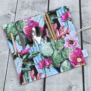 Image of Carried Cutlery - Dots (see drop down menu for colour choices