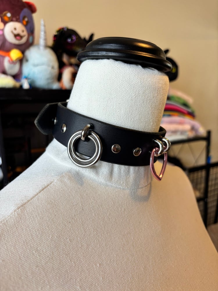 Image of Pink Heart Black Leather Collar