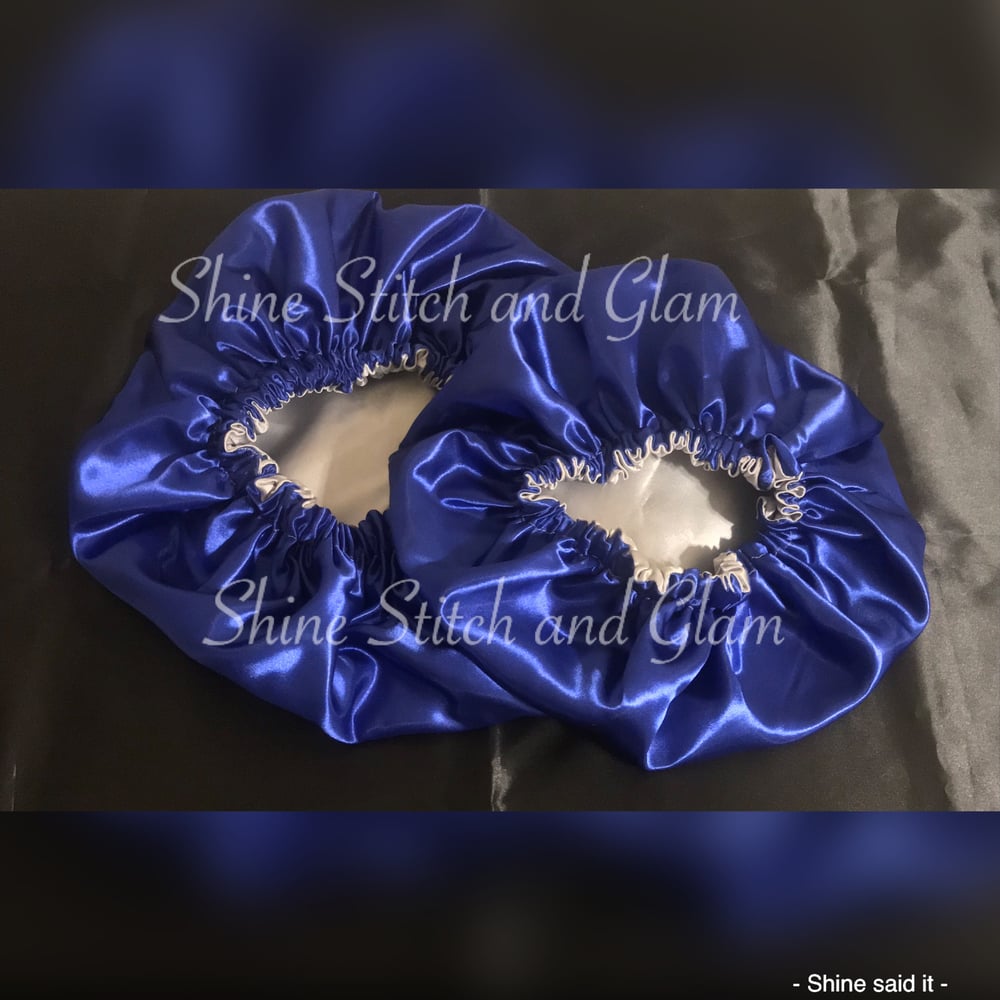 Image of Mommy and Me Satin Bonnet set