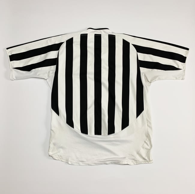 juventus home shirt