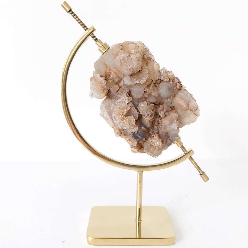 Image of Coral Agate no.70 + Brass Arc Stand