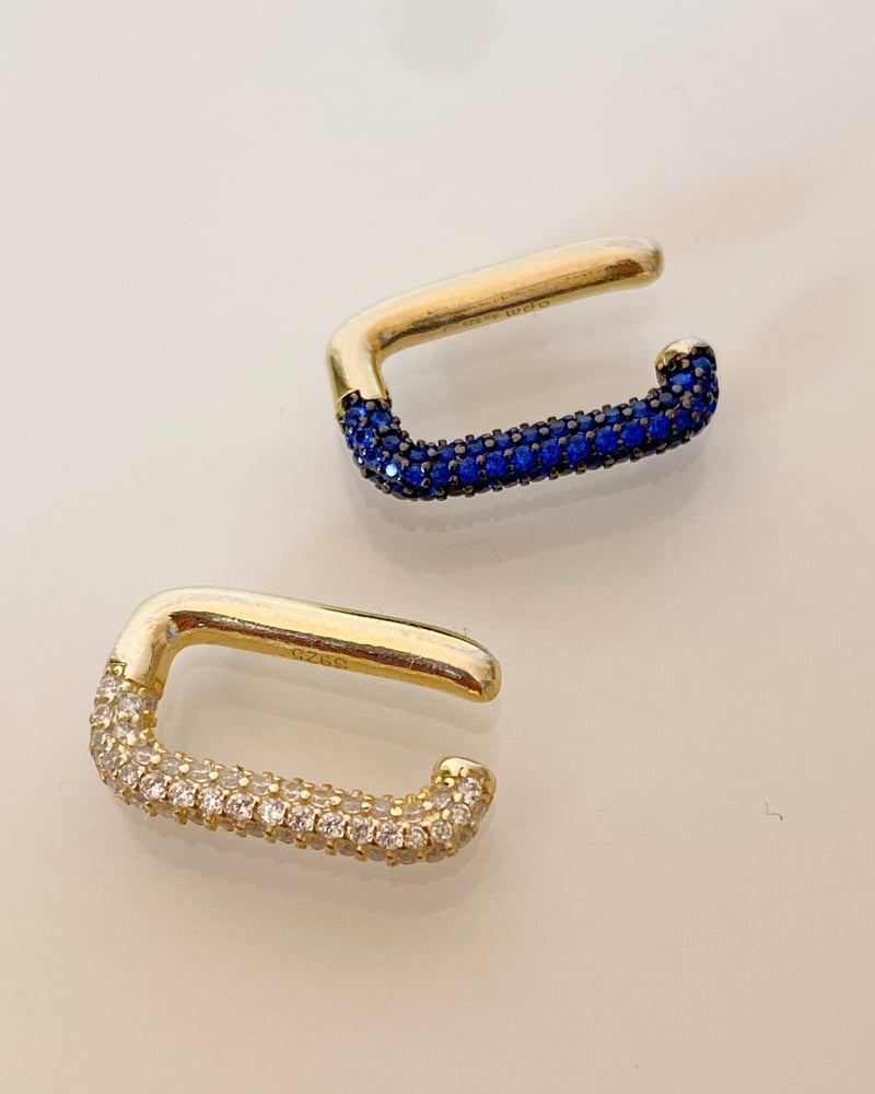 Piercing all'orecchio in acciaio inox - serpente curvo con zircone a triangolo | Gioielli Eshop IT Piercing all'orecchio in acciaio inox - serpente curvo con zircone a triangolo | Gioielli Eshop IT