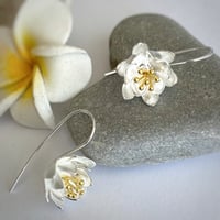 Image 3 of Flowers Earrings