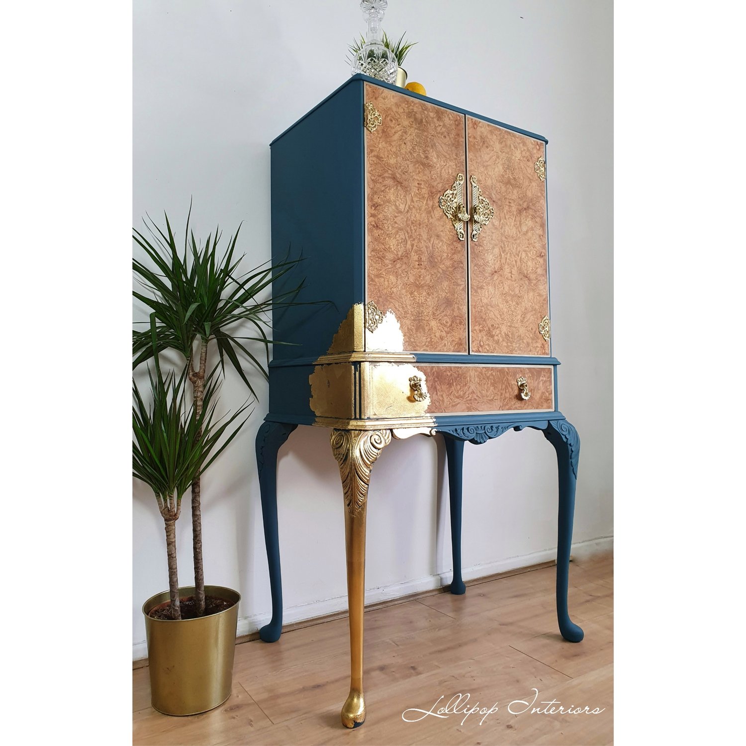 Image of Cocktail cabinet in teal with gold leaf detailing