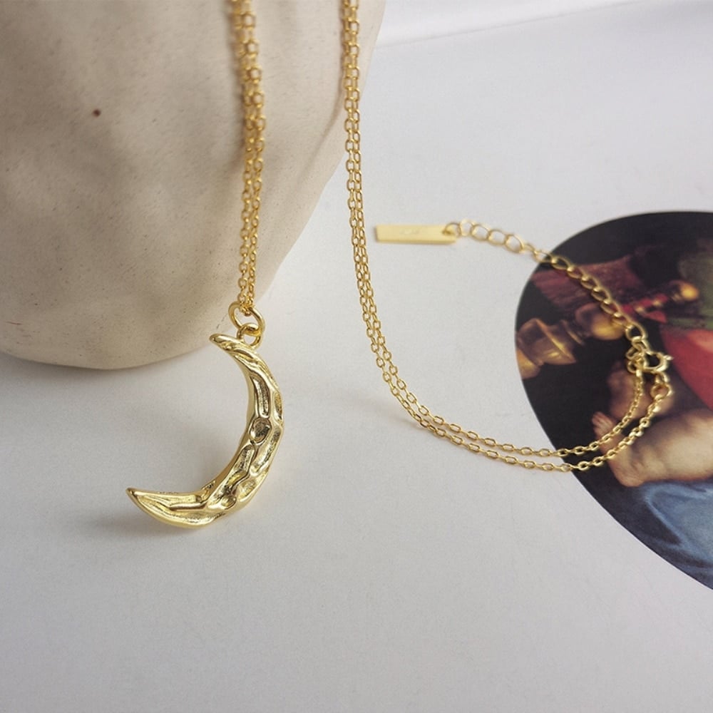 'Golden Moon Crescent'
