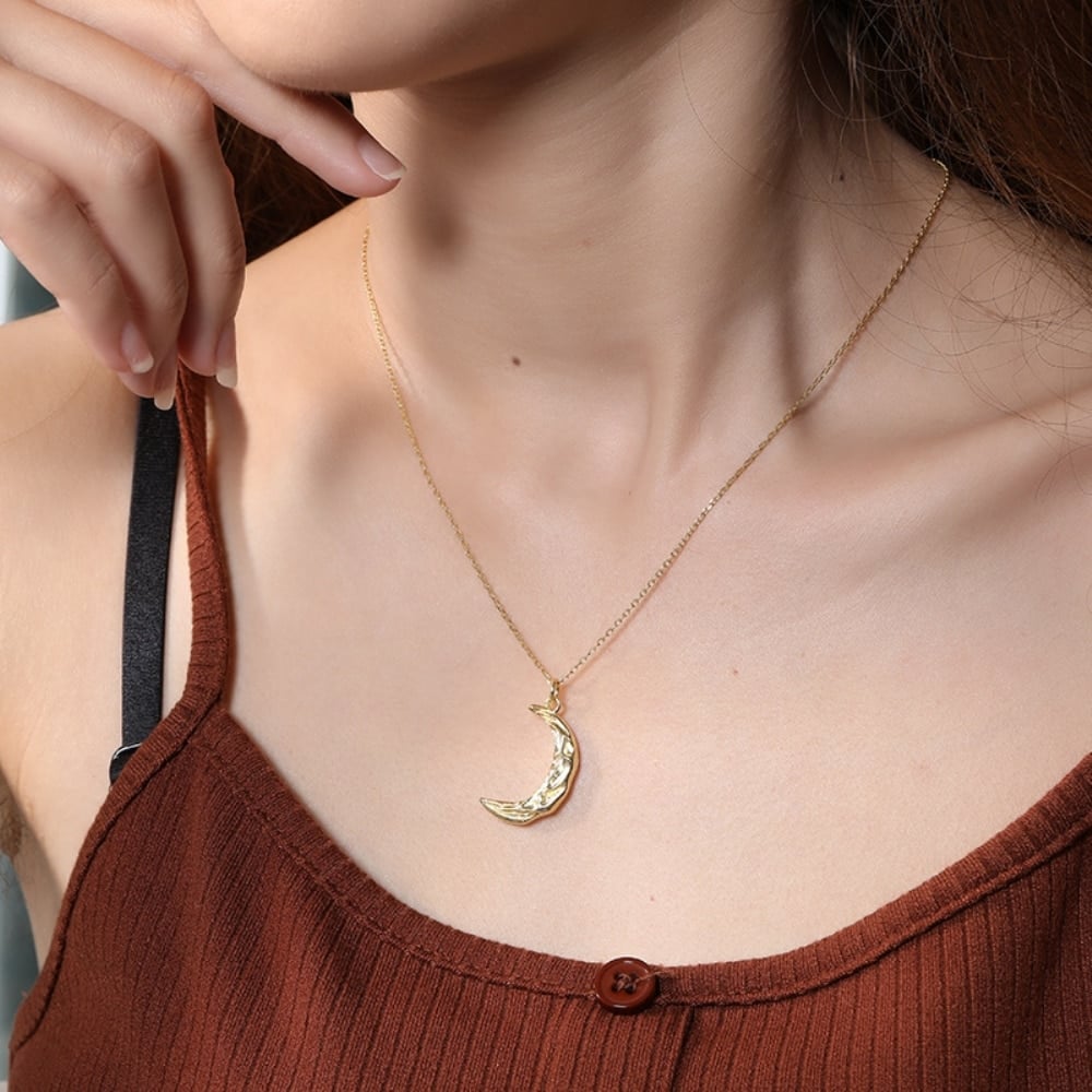 'Golden Moon Crescent'