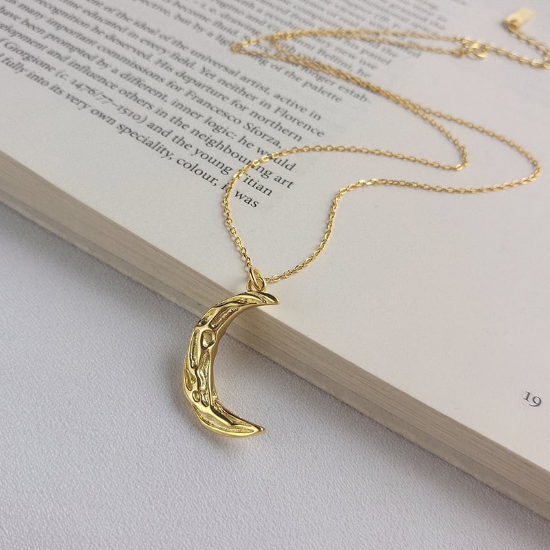 'Golden Moon Crescent'