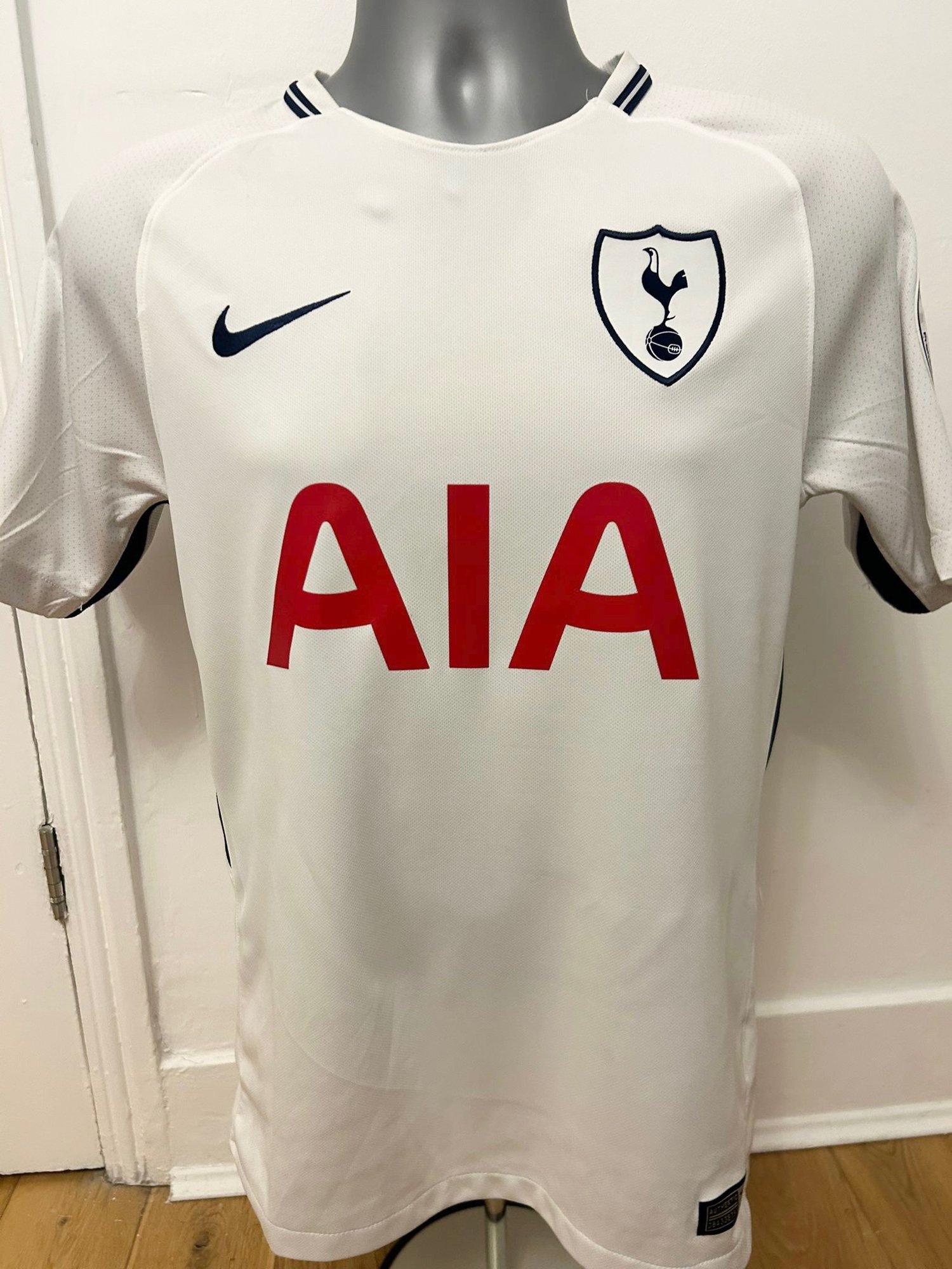 Image of Tottenham Hotspur “DELE 20” 2017/18 Home Shirt + PL patches (S)