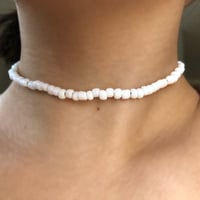 Beachy white choker 