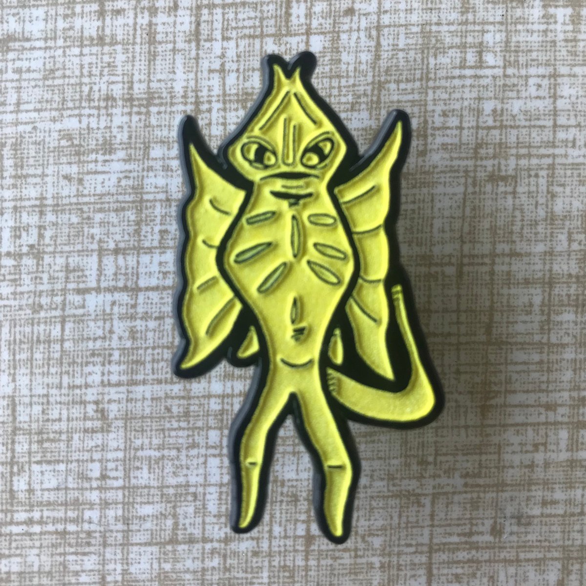 Devil May Cry 3 Inspired Lady Enamel Pin Badge -  Finland