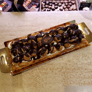Image of BANDES DE PASTA DE FULL (profiteroles)