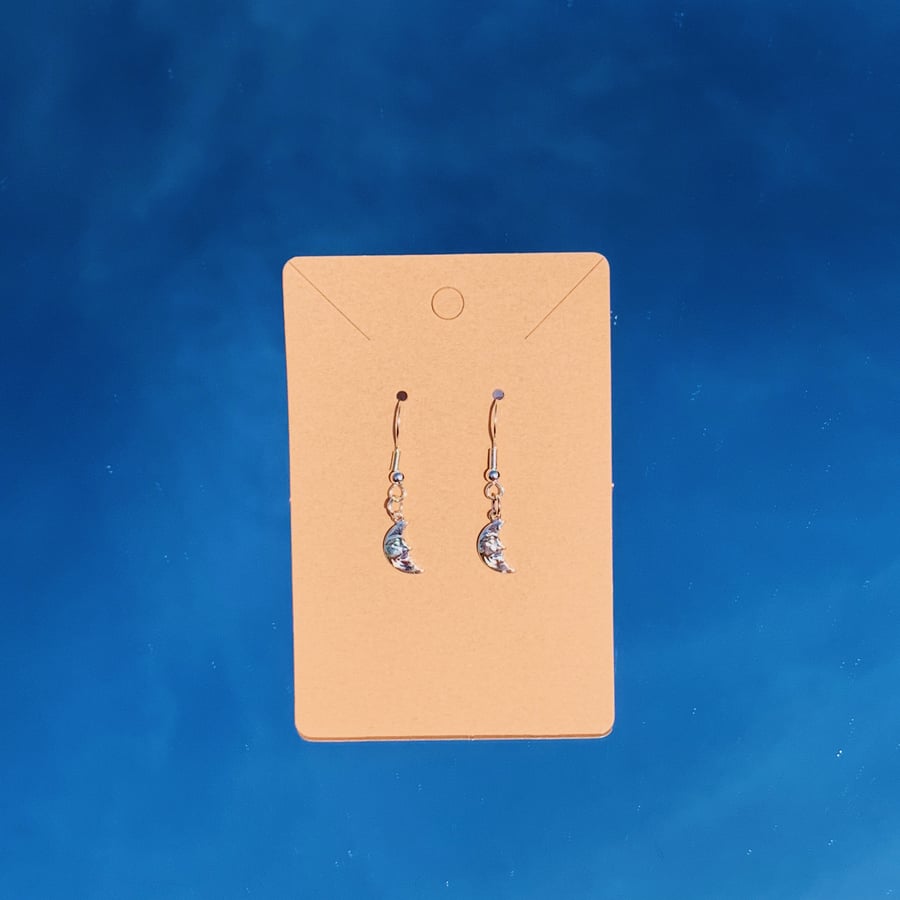 Image of Small Moon Earrings 