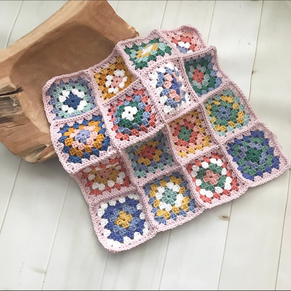 Image of Blush pink granny square quilt 