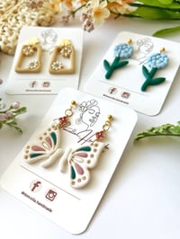 Image 5 of Florece Earrings Collection