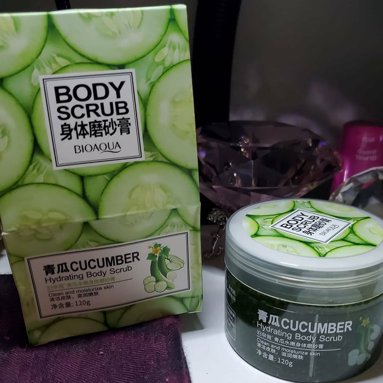 Cucumber and Shea Butter body scrub 