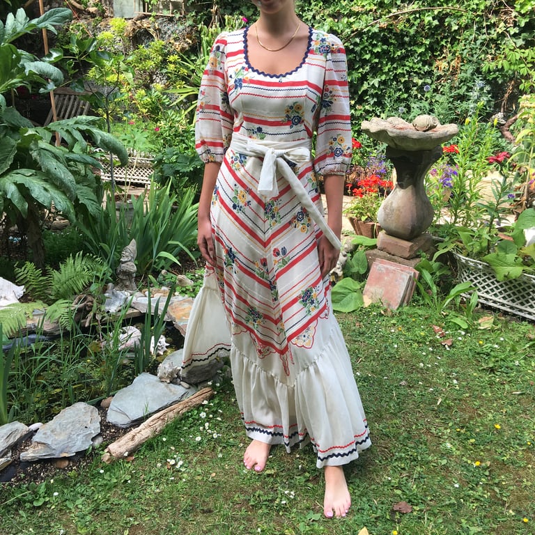 1970s Cream Striped Dress Image 4