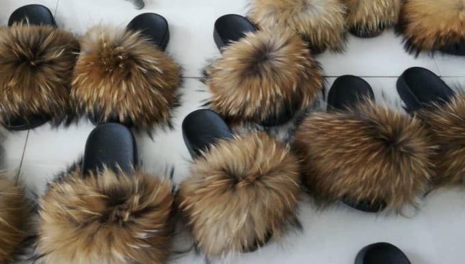 Image of Foxy Brown Fur Slides