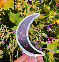 Ombré Crescent Moon