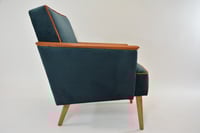 Image 2 of Fauteuil Carré pétrole