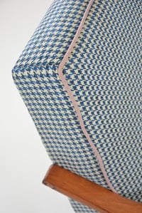 Image 5 of Fauteuil SAUT pies de poule bleu