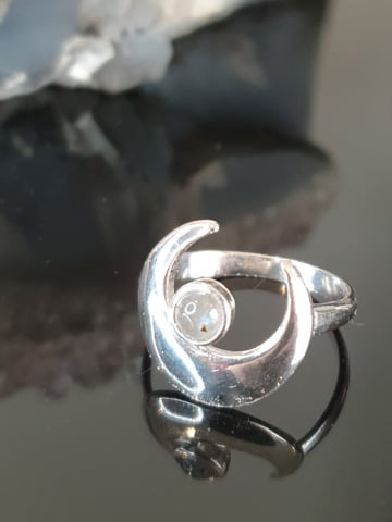 Image of LABRADORITE CRESCENT MOON Sterling Silver Ring