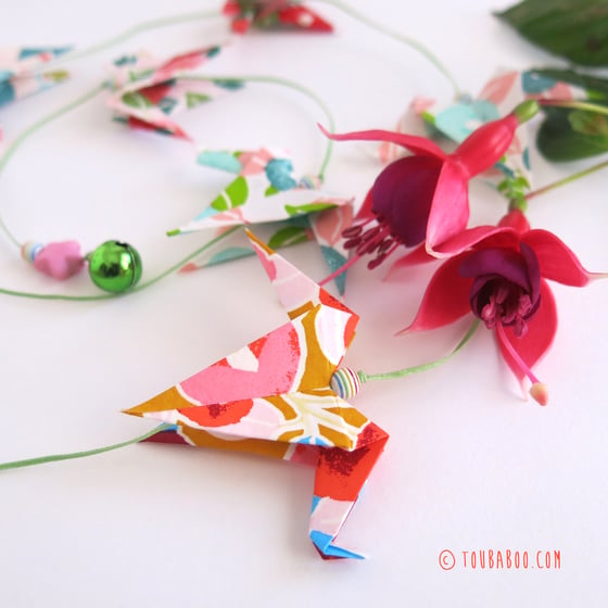Les guirlandes en origami (70x100)