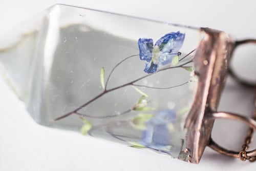 Image of Speedwell (Veronica peduncularis) - Small Copper Prism Necklace #4