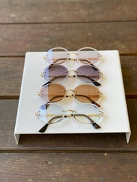 Image 3 of Men’s Oval Shades 