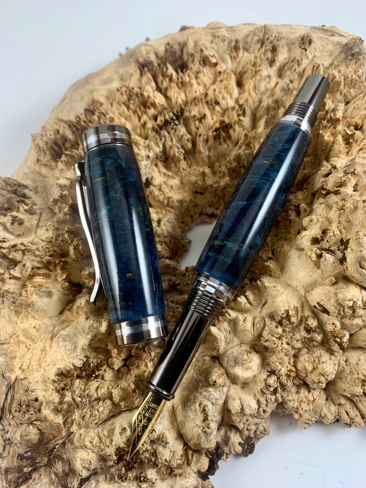 Image of Gunmetal Atracia Fountain Pen