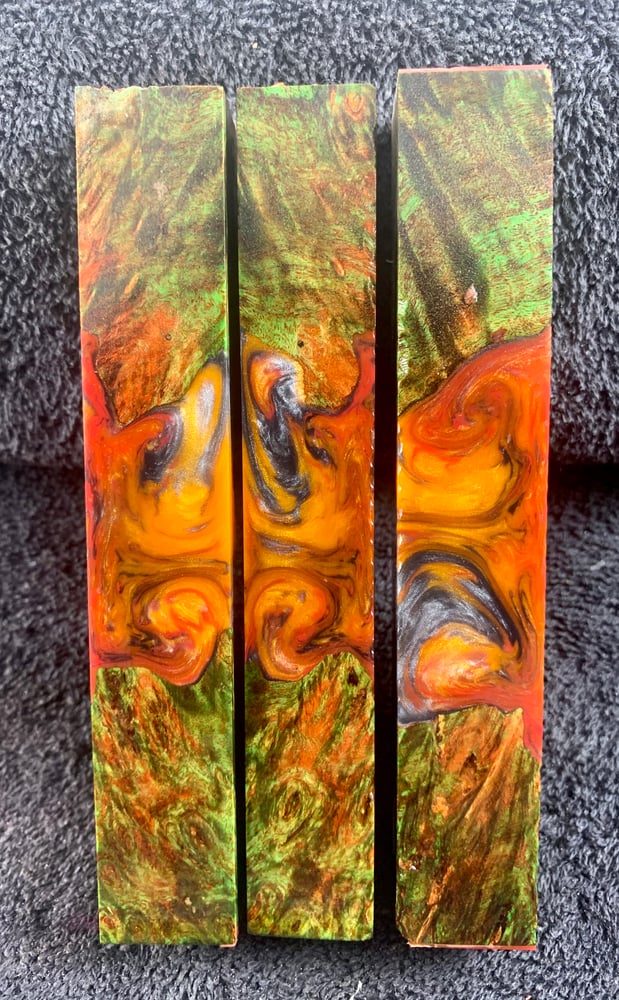 Image of Green & Red Buckeye Burl Hybrid Pen Blank