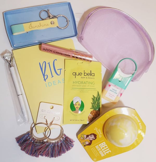 Image of Belle Bath Bomb Beauty & Accessory Bundle  