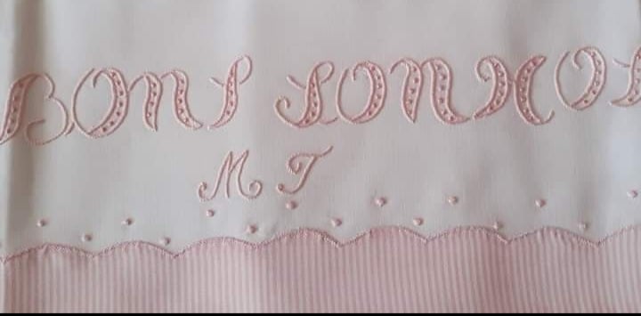 Lençóis bordados á mão