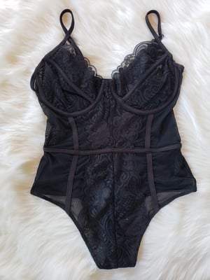 Image of Liliana Lace Bodysuit (black/white/red)
